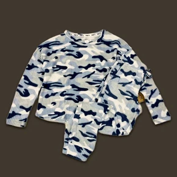 NWT Born Sleepwear Blue Camouflage Long Sleeve Top & Lounge Pants - Picture 11 of 12